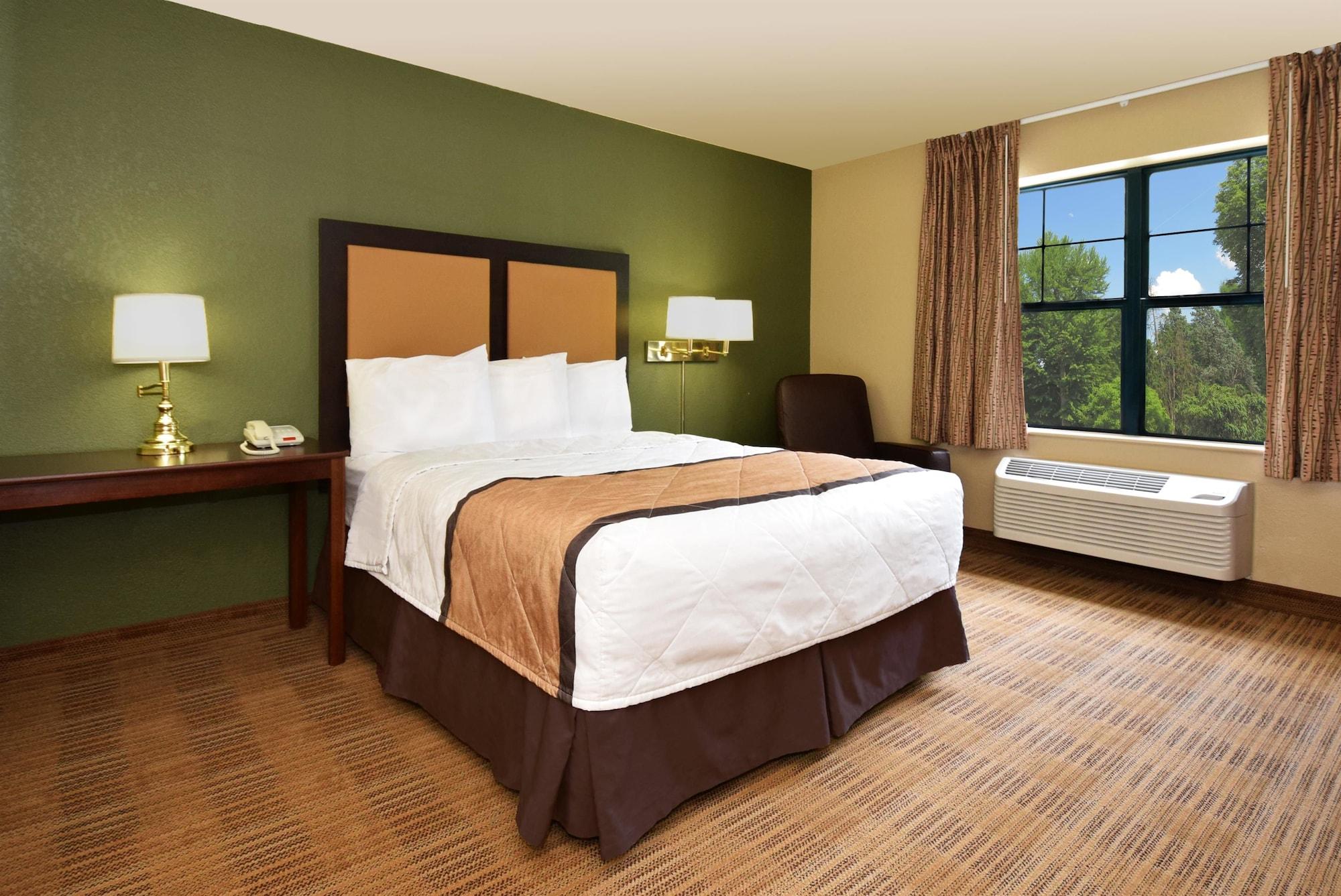 เอ็กซ์เทนด์ สเตย์ อเมริกา แคนซัสซิตี้ เซาท์ Hotel ภายนอก รูปภาพ