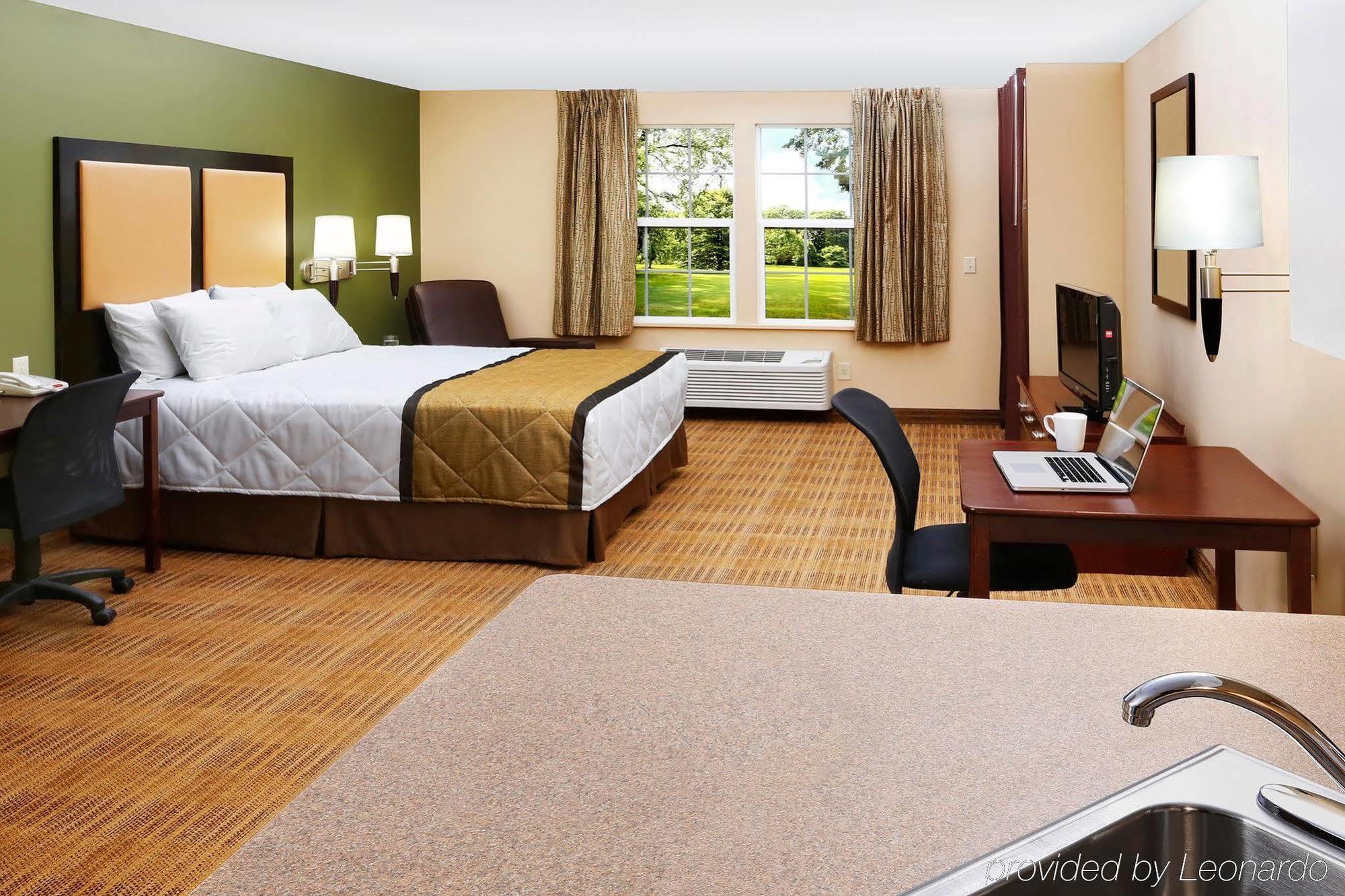 เอ็กซ์เทนด์ สเตย์ อเมริกา แคนซัสซิตี้ เซาท์ Hotel ภายนอก รูปภาพ